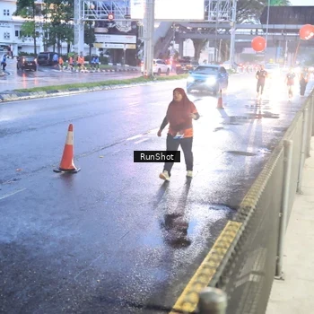Runner Photo 7932182