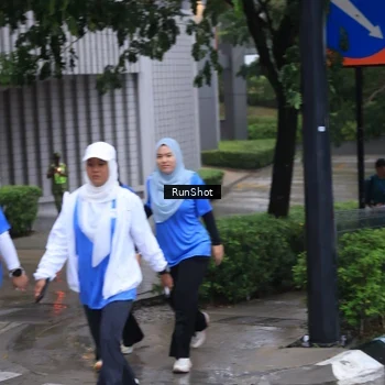 Runner Photo 7932199