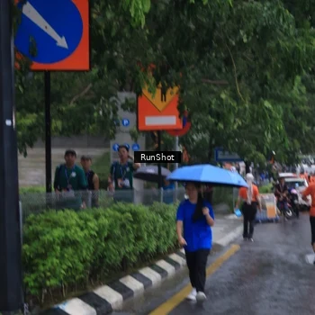 Runner Photo 7932206