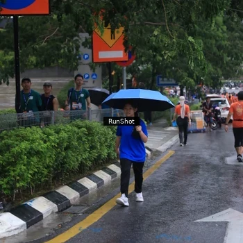 Runner Photo 7932211