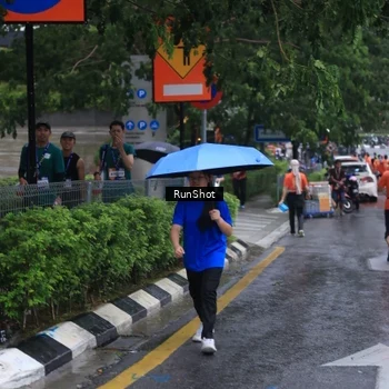 Runner Photo 7932215
