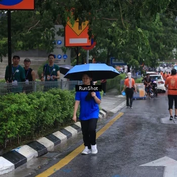 Runner Photo 7932216