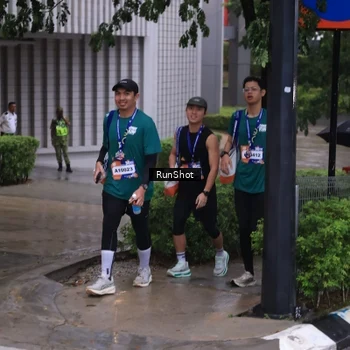 Runner Photo 7932223