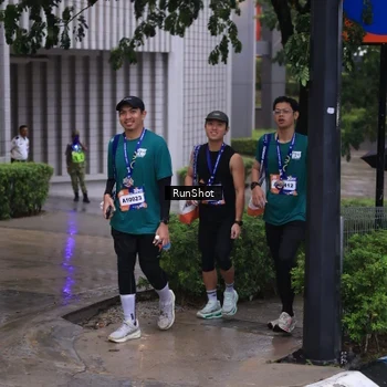 Runner Photo 7932224