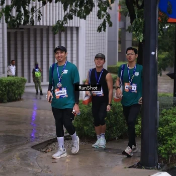 Runner Photo 7932231