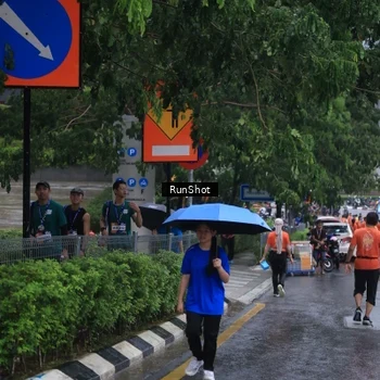 Runner Photo 7932233