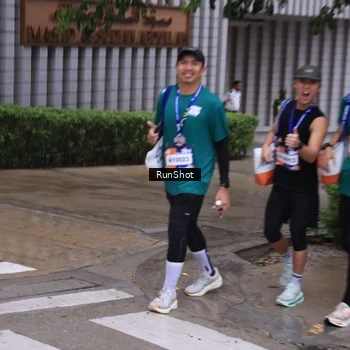 Runner Photo 7932239