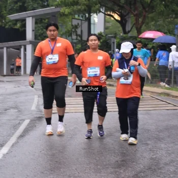 Runner Photo 7932251