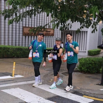 Runner Photo 7932252