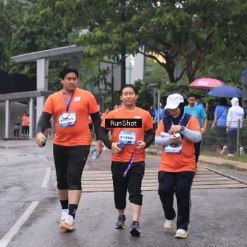 Runner Photo 7932255