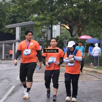 Runner Photo 7932256