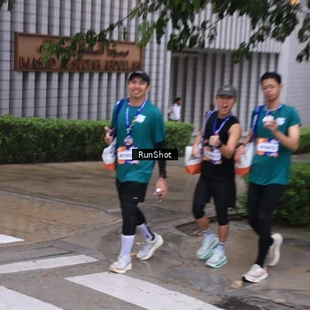 Runner Photo 7932258