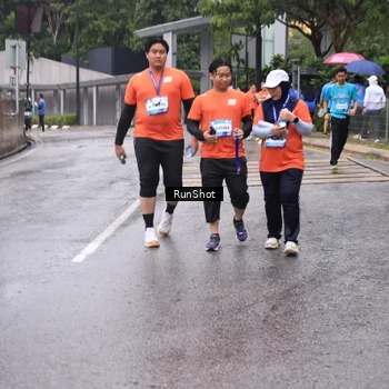 Runner Photo 7932260