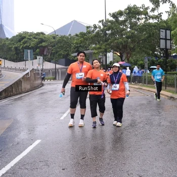 Runner Photo 7932272