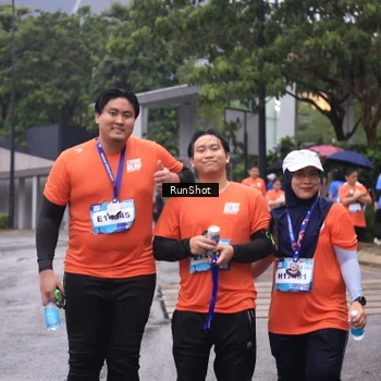 Runner Photo 7932276
