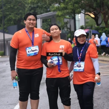 Runner Photo 7932282