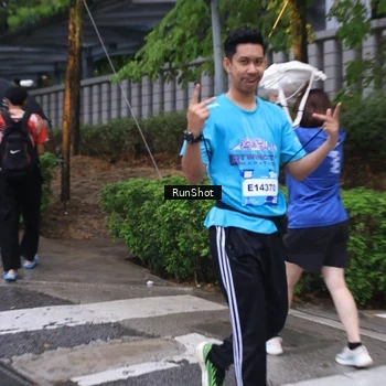 Runner Photo 7932287
