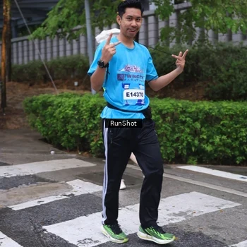 Runner Photo 7932291
