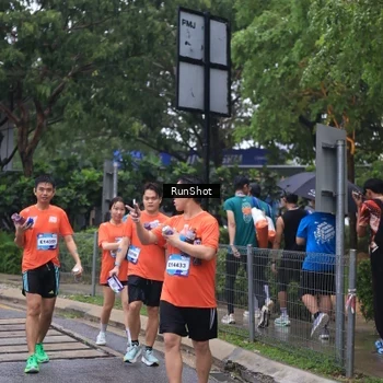 Runner Photo 7932297