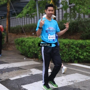 Runner Photo 7932303