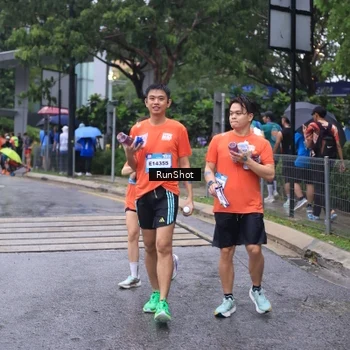 Runner Photo 7932315