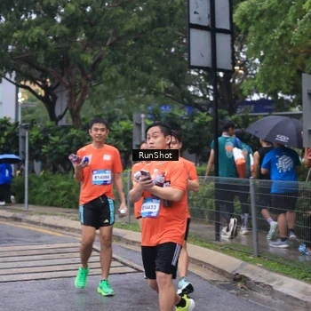 Runner Photo 7932316