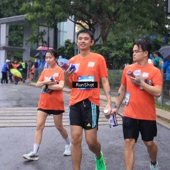 Runner Photo 7932321