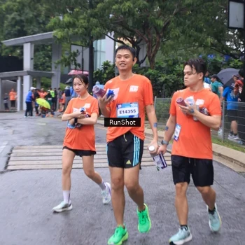Runner Photo 7932323