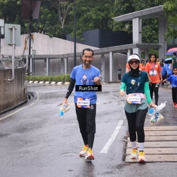 Runner Photo 7932331