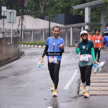 Runner Photo 7932334