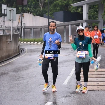 Runner Photo 7932336