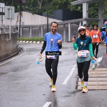 Runner Photo 7932337