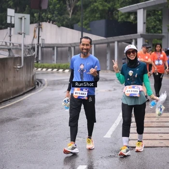 Runner Photo 7932338