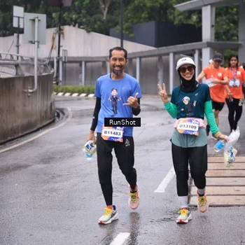 Runner Photo 7932343