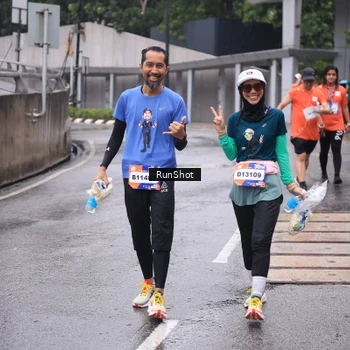 Runner Photo 7932344