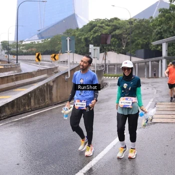 Runner Photo 7932348