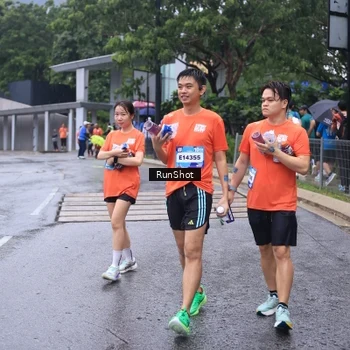 Runner Photo 7932349