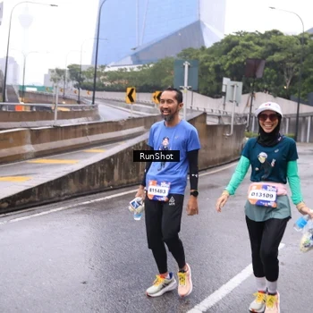 Runner Photo 7932351