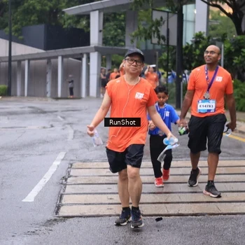 Runner Photo 7932353