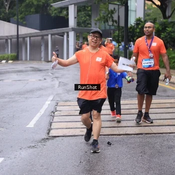 Runner Photo 7932355