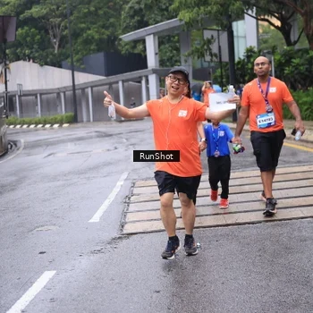 Runner Photo 7932359