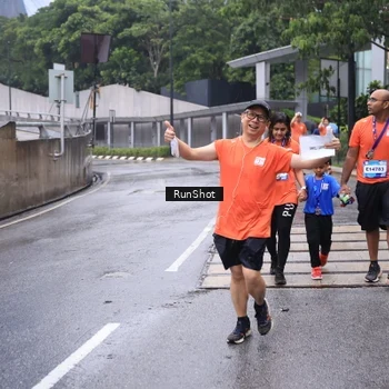 Runner Photo 7932361