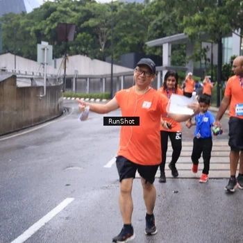 Runner Photo 7932368
