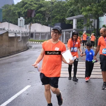 Runner Photo 7932371