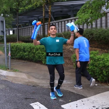 Runner Photo 7932379