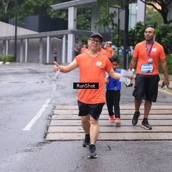 Runner Photo 7932380