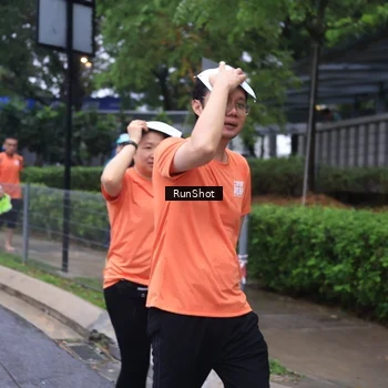 Runner Photo 7932400