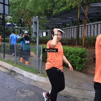 Runner Photo 7932412