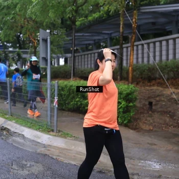 Runner Photo 7932414