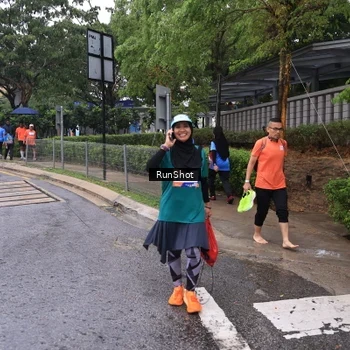 Runner Photo 7932420